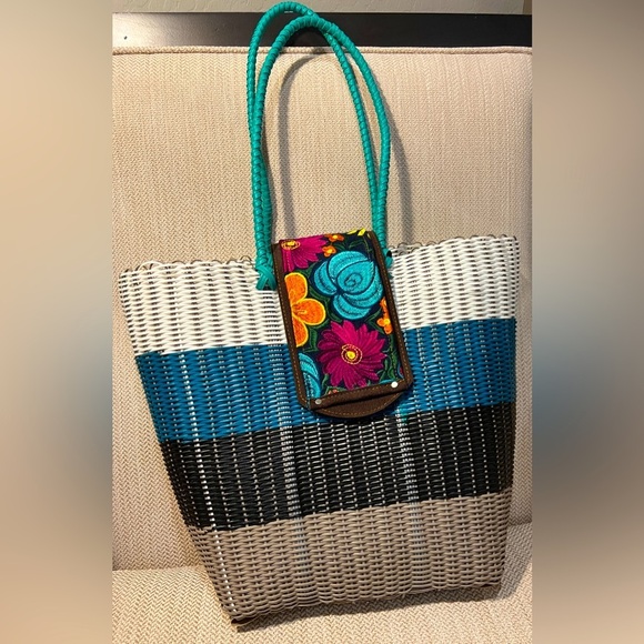 Summer Beach Straw bag with leather and tapestry closure snap - Picture 1 of 9